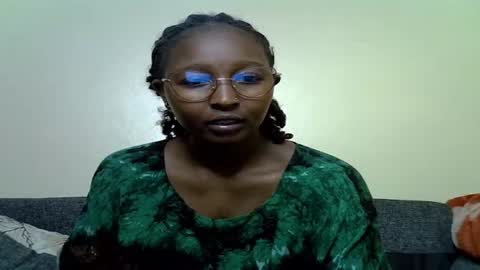 Snapshot of cocobaby_ chatting on February 8, 2026, 6:00 pm Coco online show from February 8, 2026, 6:00 pm