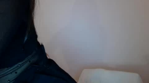 Snapshot of cocoberry1 chatting on November 27, 2025, 8:33 pm cocoberry1 online show from November 27, 2025, 8:33 pm