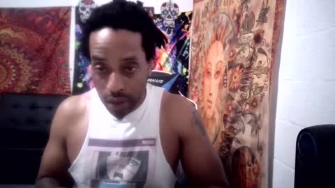 Snapshot of cococakez69 chatting on December 11, 2024, 8:18 pm Cococakez online show from December 11, 2024, 8:18 pm