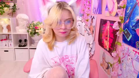 Snapshot of coconut_mia chatting on January 25, 2025, 9:25 pm Mia online show from January 25, 2025, 9:25 pm