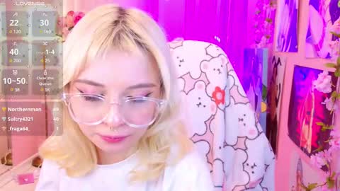 Snapshot of coconut_mia chatting on March 5, 2025, 12:27 am Mia online show from March 5, 2025, 12:27 am