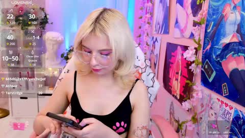 Snapshot of coconut_mia chatting on March 8, 2025, 3:28 am Mia online show from March 8, 2025, 3:28 am