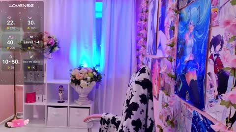 Snapshot of coconut_mia chatting on October 4, 2025, 12:03 pm Mia online show from October 4, 2025, 12:03 pm