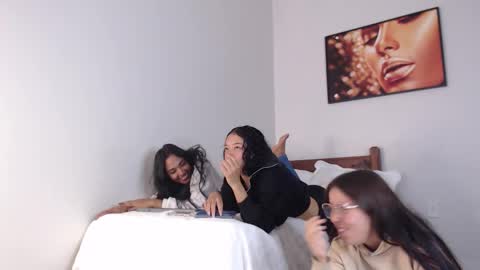 coconutt_oil online show from February 25, 2026, 12:04 pm