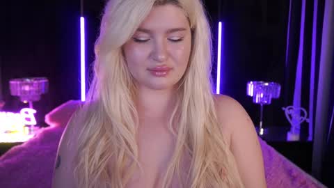 Snapshot of cocosecretss chatting on December 2, 2024, 7:25 am onlyfans amyleyy online show from December 2, 2024, 7:25 am