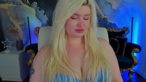 Snapshot of cocosecretss chatting on December 3, 2024, 8:05 am onlyfans amyleyy online show from December 3, 2024, 8:05 am