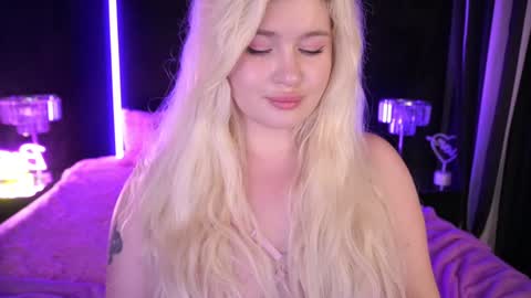 Snapshot of cocosecretss chatting on December 13, 2024, 11:02 am onlyfans amyleyy online show from December 13, 2024, 11:02 am