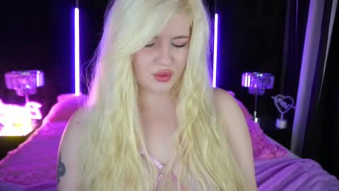 Snapshot of cocosecretss chatting on December 19, 2024, 7:51 am onlyfans amyleyy online show from December 19, 2024, 7:51 am