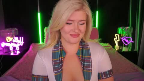 Snapshot of cocosecretss chatting on October 6, 2025, 6:44 am onlyfans amyleyy online show from October 6, 2025, 6:44 am