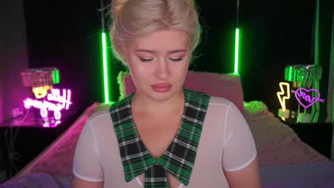Snapshot of cocosecretss chatting on October 7, 2025, 6:43 am onlyfans amyleyy online show from October 7, 2025, 6:43 am