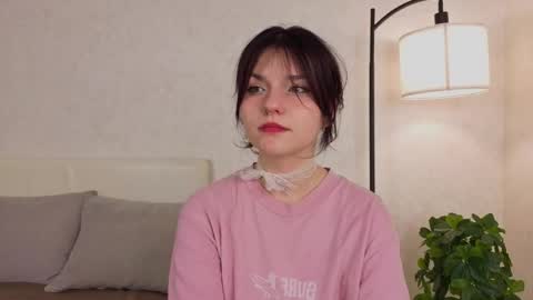 Kim online show from May 18, 2026, 3:02 am