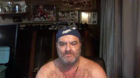 Snapshot of cokecancockfromdownunder chatting on October 1, 2025, 12:11 pm cokecancockfromdownunder online show from October 1, 2025, 12:11 pm