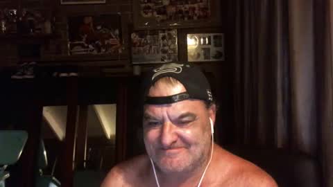 Snapshot of cokecancockfromdownunder chatting on January 8, 2026, 6:10 pm cokecancockfromdownunder online show from January 8, 2026, 6:10 pm