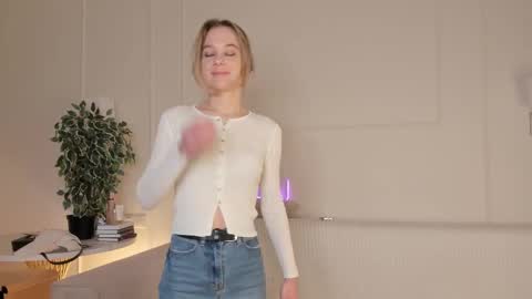 Snapshot of colbylevering chatting on March 18, 2026, 7:33 am Kate online show from March 18, 2026, 7:33 am