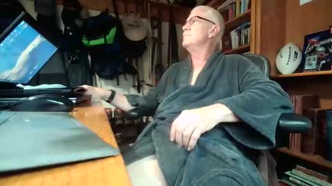 colchuck online show from June 5, 2026, 1:28 pm