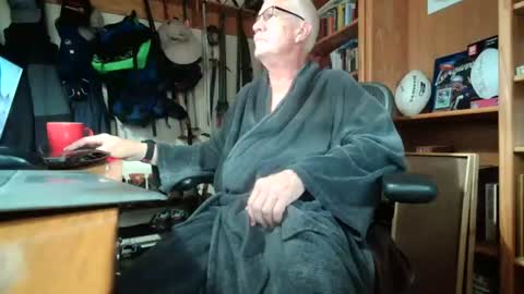 colchuck online show from June 17, 2026, 1:23 pm