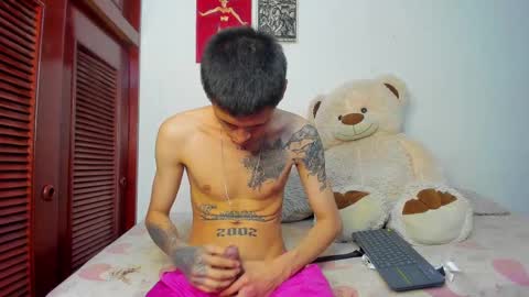 cold_snow13 online show from October 6, 2025, 8:45 am