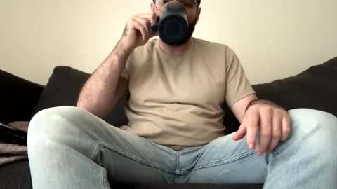 Snapshot of coldmobil3 chatting on November 16, 2025, 5:18 pm coldmobil3 online show from November 16, 2025, 5:18 pm