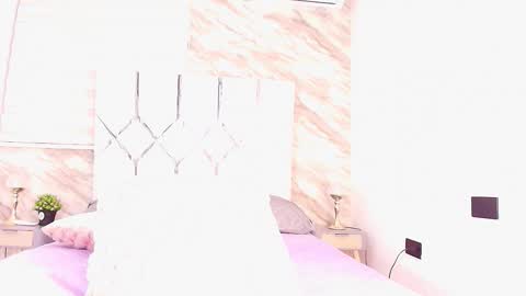 Snapshot of colett_hall chatting on January 17, 2026, 11:59 am colett online show from January 17, 2026, 11:59 am