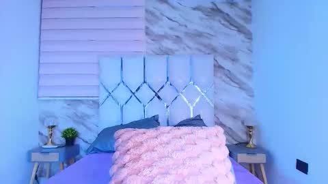 Snapshot of colett_hall chatting on February 24, 2026, 11:52 am colett online show from February 24, 2026, 11:52 am