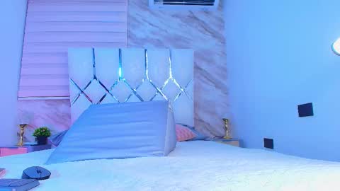 Snapshot of colett_hall chatting on February 26, 2026, 11:53 am colett online show from February 26, 2026, 11:53 am