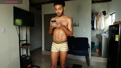 Snapshot of colinlatinbrown chatting on April 29, 2026, 11:36 am IG online show from April 29, 2026, 11:36 am