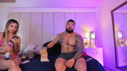 college_muscle_ass online show from November 11, 2025, 10:10 pm