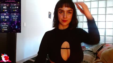 Collette online show from December 4, 2024, 5:44 pm