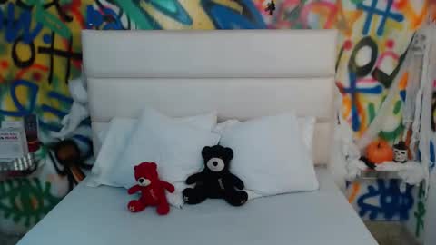 valentina online show from October 17, 2025, 12:19 pm