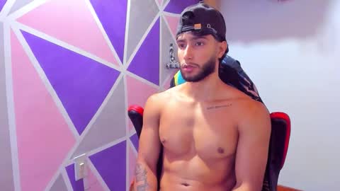 Snapshot of collins_emmett chatting on February 20, 2026, 10:54 pm EMMETT COLLINS online show from February 20, 2026, 10:54 pm