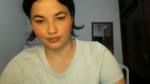 Snapshot of colombi4spice chatting on June 15, 2026, 6:32 pm viviana online show from June 15, 2026, 6:32 pm