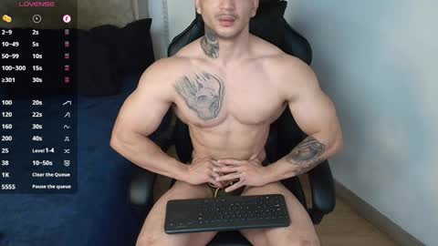 colombianmuscle8 online show from April 20, 2026, 3:59 pm