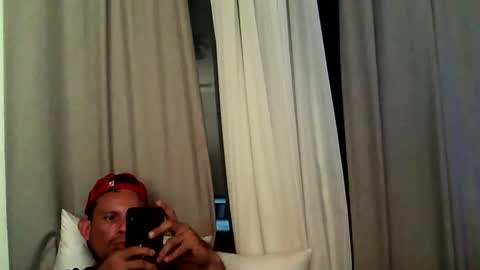 colorcanela3 online show from September 21, 2025, 7:32 am