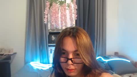 come_wet_me online show from February 15, 2025, 11:50 am