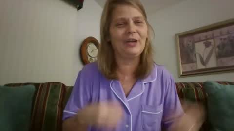 comeback pussy online show from February 18, 2026, 12:06 am