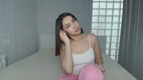 Camilla online show from January 10, 2026, 10:17 am
