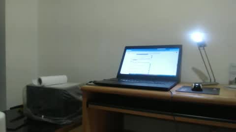 Snapshot of comemivuoi2 chatting on February 3, 2026, 6:22 am comemivuoi2 online show from February 3, 2026, 6:22 am