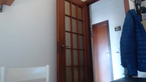 Snapshot of comemivuoi2 chatting on February 12, 2026, 10:43 am comemivuoi2 online show from February 12, 2026, 10:43 am