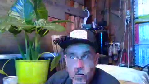 Snapshot of comeongirlts chatting on February 18, 2025, 6:37 am comeongirlts online show from February 18, 2025, 6:37 am