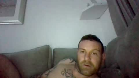 Snapshot of comesee10 chatting on December 18, 2025, 10:27 pm comesee10 online show from December 18, 2025, 10:27 pm