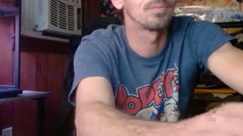 Snapshot of comic_king27 chatting on February 4, 2026, 1:00 am Nelson or ComicKing and sometime Peachy143 online show from February 4, 2026, 1:00 am