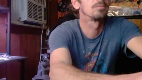 Snapshot of comic_king27 chatting on February 14, 2026, 12:51 am Nelson or ComicKing and sometime Peachy143 online show from February 14, 2026, 12:51 am