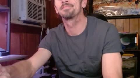 Snapshot of comic_king27 chatting on February 15, 2026, 3:25 am Nelson or ComicKing and sometime Peachy143 online show from February 15, 2026, 3:25 am