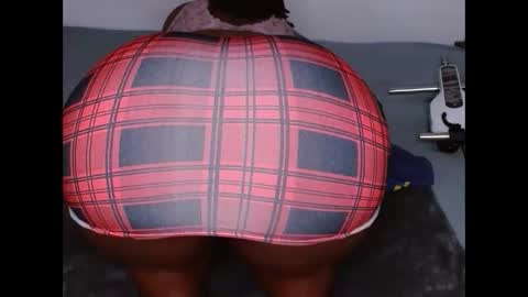 Cara online show from November 3, 2025, 11:15 pm