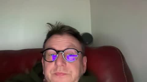 compay69 online show from January 4, 2025, 3:28 pm