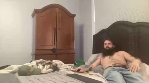 Snapshot of concentralized chatting on February 5, 2025, 8:35 pm Matt online show from February 5, 2025, 8:35 pm