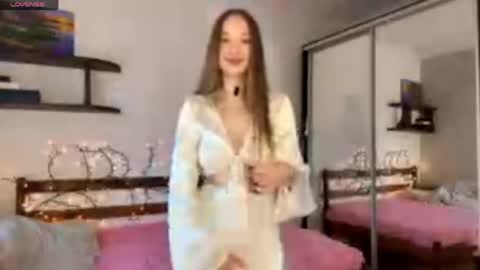 Leslie online show from May 27, 2026, 1:30 pm