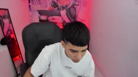 Snapshot of coney_boy chatting on February 28, 2025, 11:36 am Coney online show from February 28, 2025, 11:36 am