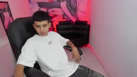 Snapshot of coney_boy chatting on February 28, 2025, 2:42 pm Coney online show from February 28, 2025, 2:42 pm