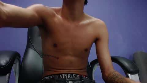 Snapshot of coney_boy chatting on March 4, 2025, 3:33 am Coney online show from March 4, 2025, 3:33 am